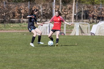 Bild 365 - wBJ VfL Pinneberg - Waldd�rfer SV : Ergebnis: 5:0